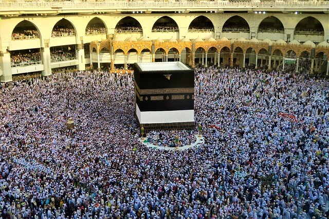 Kissing the Black Stone for Forgiveness of Sins Kissing the Black Stone for Forgiveness of Sins